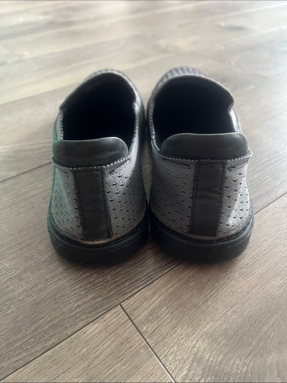 UGG Sammy Slip-On Leather Sneakers Heather Gray - Picture 3 of 8